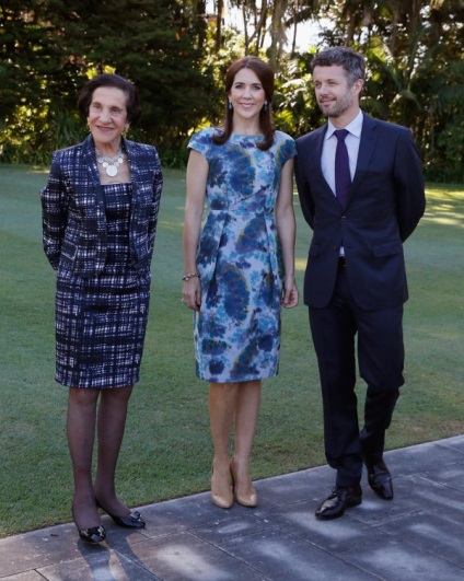 Prințesa din Danemarca Mary este îmbrăcată mai bine decât teritoriul Kate Middleton de stil și creativitate