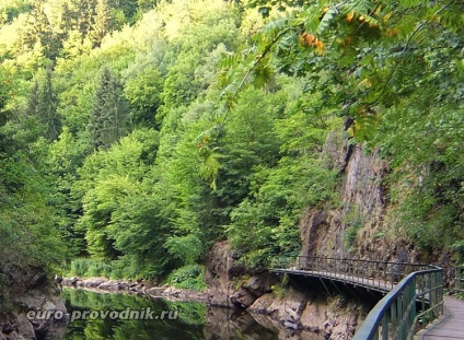 Obiective naturale ale Republicii Cehe îmbrăcăminte riegrova peste râu