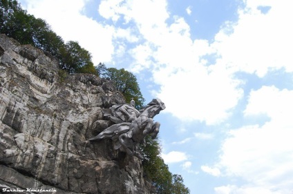 Statuia lui George victorios în Osetia de Nord - pe blogul - cultură, sport, societate - făcută în țara noastră