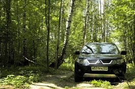 Masina solida buna, test drive mitsubishi outlander - xl