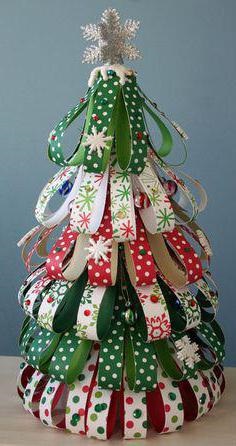 Ornamente din hârtie cu ghirlande, fulgi de zăpadă