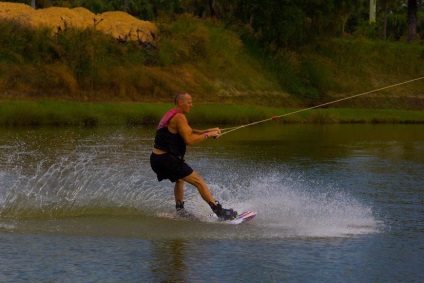 Wakeboarding în Pattaya