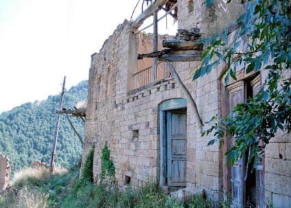 Az elhagyott ősi Gamsutl falu