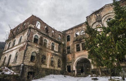 Abandoned village akarmara, Abkhazia descriere, istorie și fapte interesante