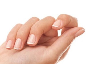 Pete albe pe unghiile degetelor și degetelor de la picioare și cum să le tratezi