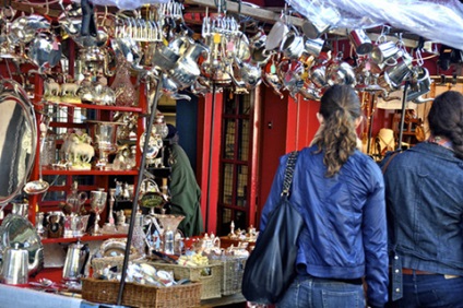 Flea piețele de la Moscova, plimbați, alegeți și cumpărați o epocă