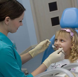 Centrul de Ortodonție și Stomatologie Pediatrică - jelior - instituții medicale