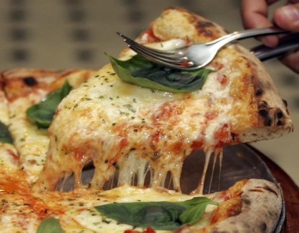 Mit kipróbálni Olaszországban természetesen, pizza, konyha