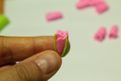 Margele de flori din argilă polimerică și broșe pentru șoareci