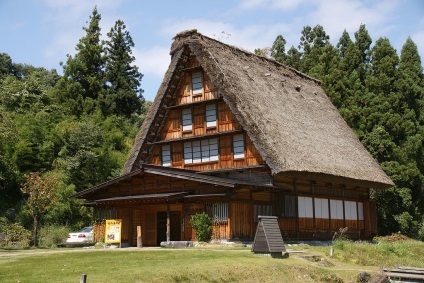 Satele Gokayama și Shirakawa din Japonia sunt casele tradiționale din Gassho-zukuri