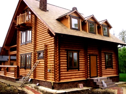 Fotografie de acoperișuri de case din lemn - dispozitive, proiecte
