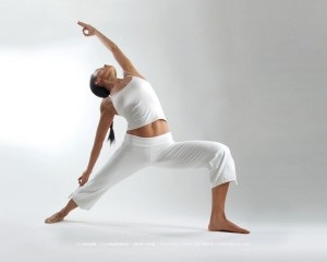 Yoga cu osteocondroză cervicală a coloanei vertebrale (exerciții video, în imagini)