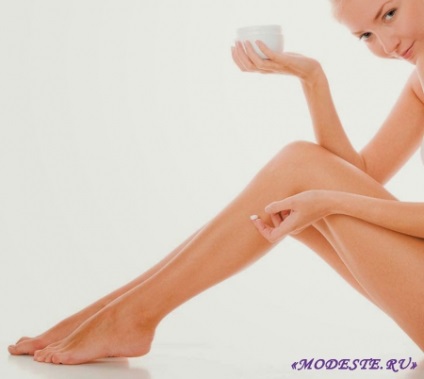 Cum să evitați iritarea și părul îngrădit în timp ce vă radeți picioarele
