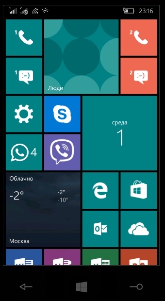Hogyan lehet megváltoztatni a színes csempe az asztalon a Windows 10 mobil okostelefonok Nokia és a Microsoft lumiya