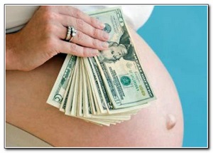 A terhesség és a szülési juttatás helyes kiszámítása a 2013-as új törvény értelmében