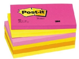 Kiemelt post-it szórólapok, az irodai világ