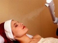 Cosmetologul, pe baza experienței sale, dizolvă miturile despre curățarea feței