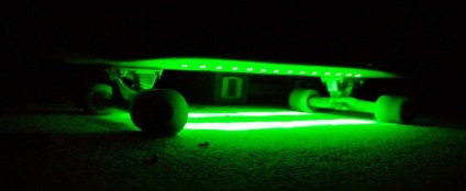 Longboard cu iluminare din spate cu LED