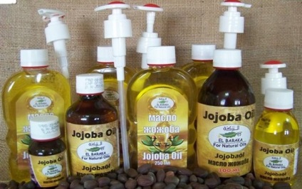 Uleiul de jojoba pentru aplicarea părului, rețete de casă pentru creșterea părului, sfaturi pentru utilizare
