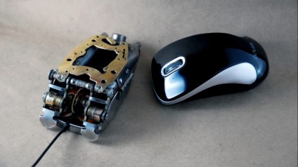 Modificarea unui mouse computer în stiluri steampunk cu propriile mâini