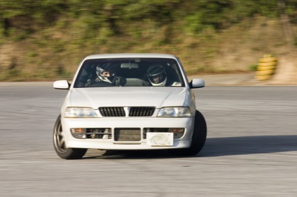 Nissan laurel - sursa bunei dispoziții