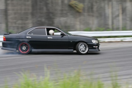 Nissan laurel - sursa bunei dispoziții