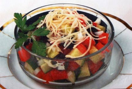 Salată de legume cu brânză în toată varietatea sa