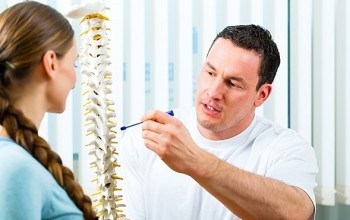 Lordoza patologică și normală a coloanei vertebrale provoacă, simptome, tratament, chirurgie, exerciții