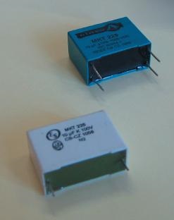 Condensatoare de film pentru dispozitive electronice de putere