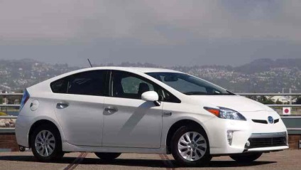 Revizuirea completă a hibridului plug-in electric toyota prius