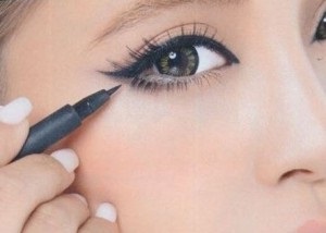 Corect make-up pentru ochii mici