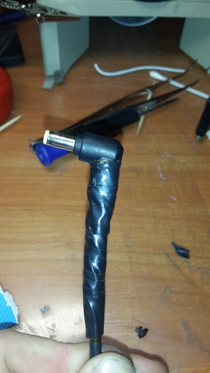 Repararea tuturor reparațiilor electronice # 36 a unui dop de încărcare pentru laptop