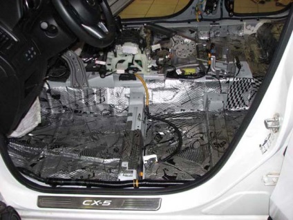 Izolarea fonică și tuning-ul Mazda cx-5 cu mâinile tale