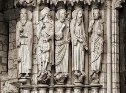 Fotografie de sculptură gotică, istorie, descrierea sculpturilor