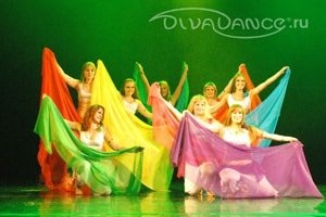 Articolul burta dans cu o dans de formare batistă divadance