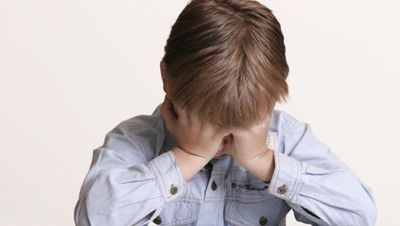 Stresul asupra simptomelor și cauzelor copilului