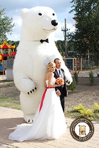 Nunta - spectacol de ursi de dans