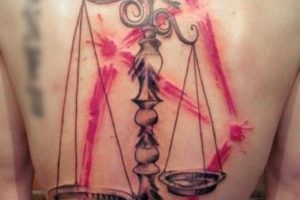 Tattoo mérlegek fotó - a konstelláció a férfi és női tetoválás, a herceg