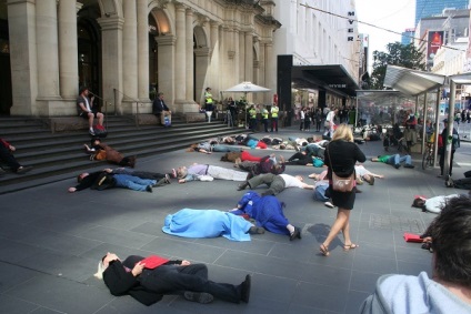 Top 10 cele mai strălucite și masive flash mobs din ultimul deceniu