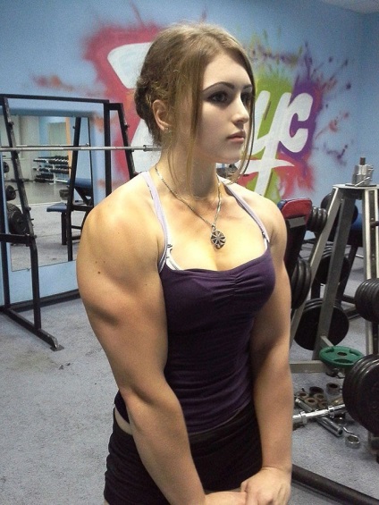 Julia Vins este o fată frumoasă rusă cu un corp umplut, umkra