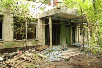 Corpul abandonat al clinicii experimentale-biologice nyib la Kiev pe Protasovy Direc