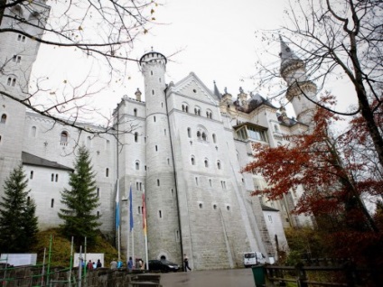 Arhitectura Castelului Neyshwanstein, stilul erei online