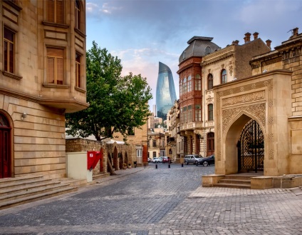 Baku, Tbilisi sau Erevan