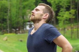 Колко полезна йога за мъже