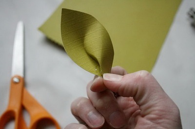 Virágok saját kézzel készített papírból házi készítésű kézzel készített