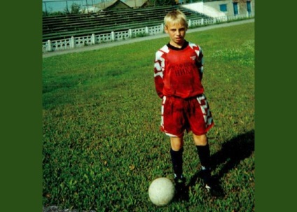 Denis Glushakov biografia jucătorului de fotbal, fotografie, viața personală și soția sa 2017