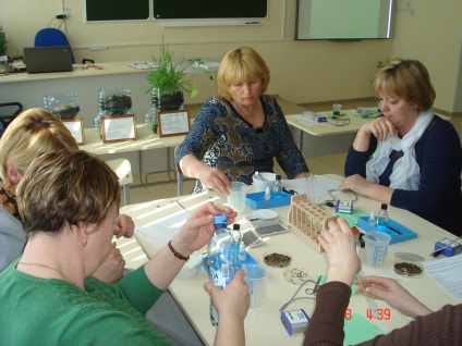 Az iskola természet-tudományos laboratóriuma10