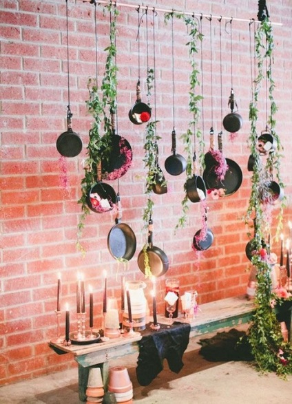 Exemple strălucitoare de decorare a grădinii cu obiecte de bucătărie simple 27 exemple