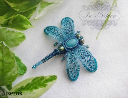 Broșă albastră dragonfly