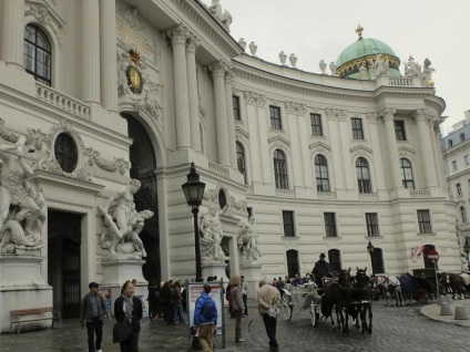 Innsbruck városa egy síruhában vagy a Habsburg-dinasztia középkori bölcsőjében